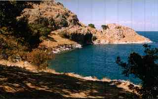 van lake Akdamar island